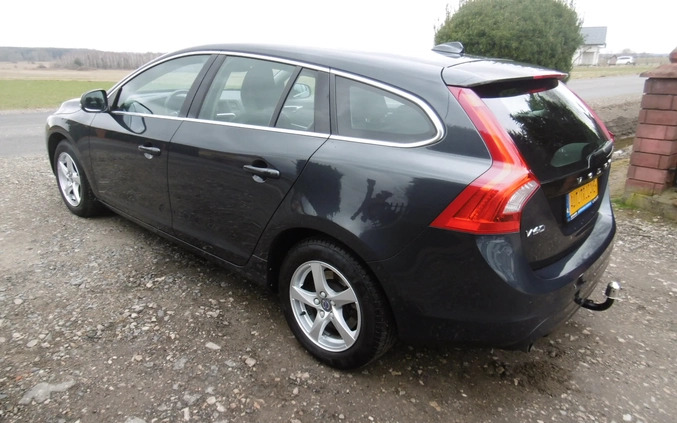 Volvo V60 cena 38900 przebieg: 274213, rok produkcji 2015 z Nowe Warpno małe 781